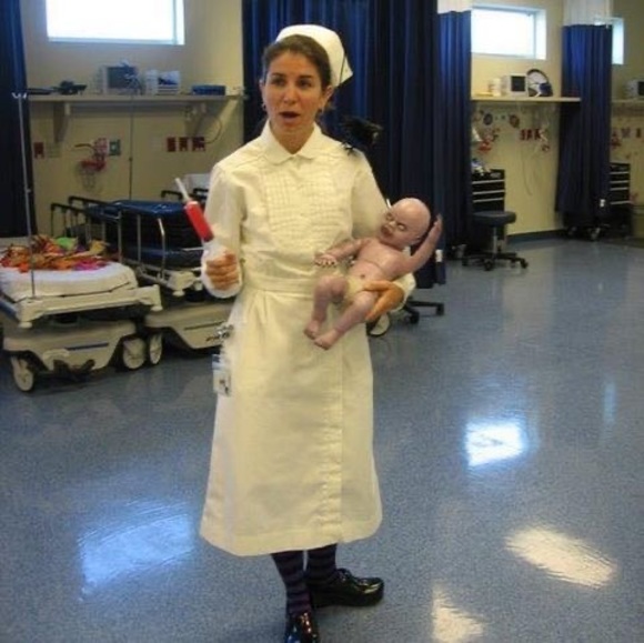 Meet your Posher, Donna - Picture 2 of 7